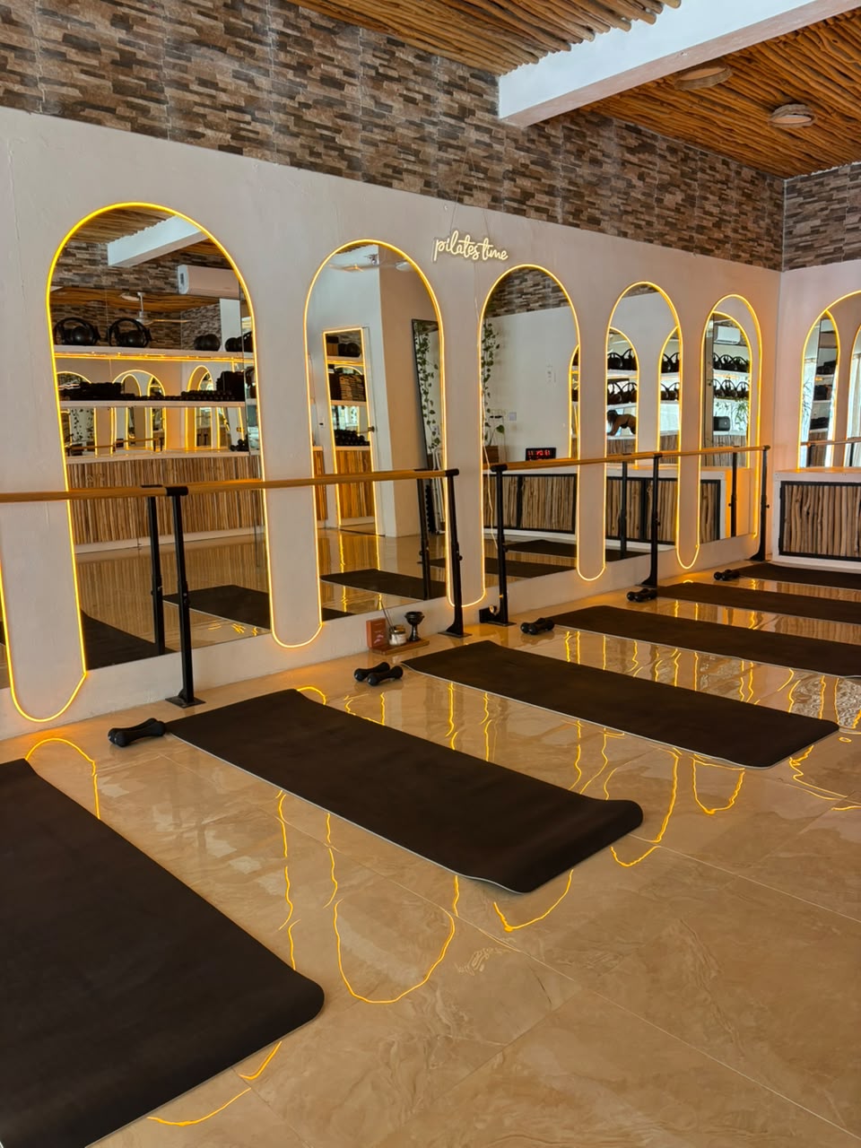 Salón PULSO Studio — Isla Holbox
